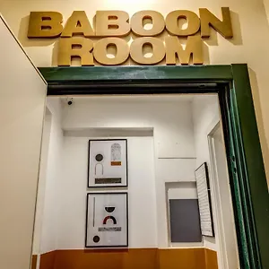 Baboon Gasthof Rom